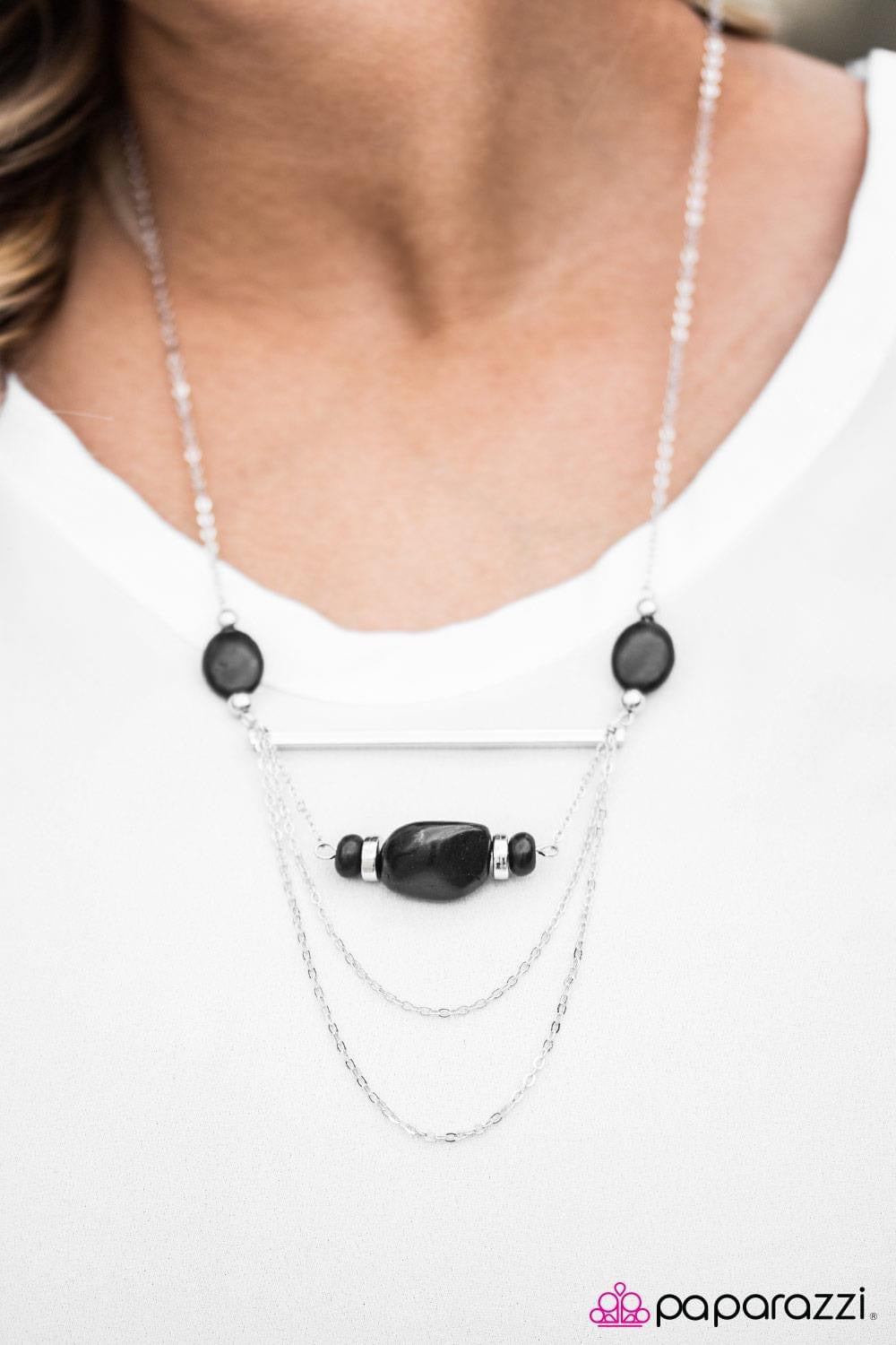 Vintage Paparazzi “Creek Couture” Black Stone Necklace