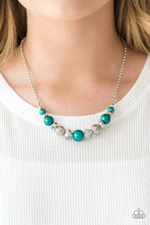 Paparazzi “The Big Leaguer” Green Pearly Necklace