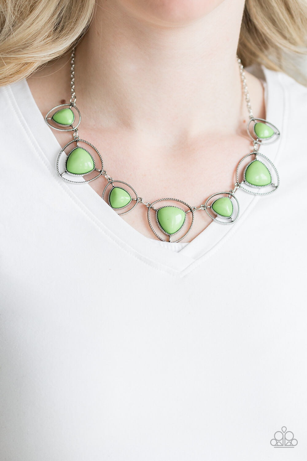 Paparazzi “Make a Point” Green Bead Triangular Necklace