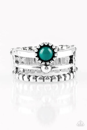 Paparazzi “Summer Retreat” Green Stretch Ring