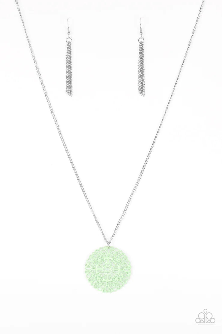 Paparazzi “Midsummer Musical” Green Necklace