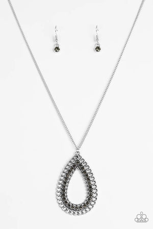 Vintage Paparazzi “Drippin in Drama” Silver Teardrop Necklace