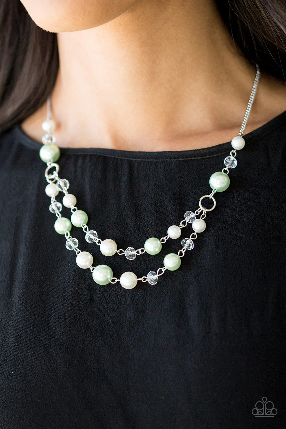 Vintage Paparazzi “The Princess Bridesmaid” Multi Green and White Pearly Necklace