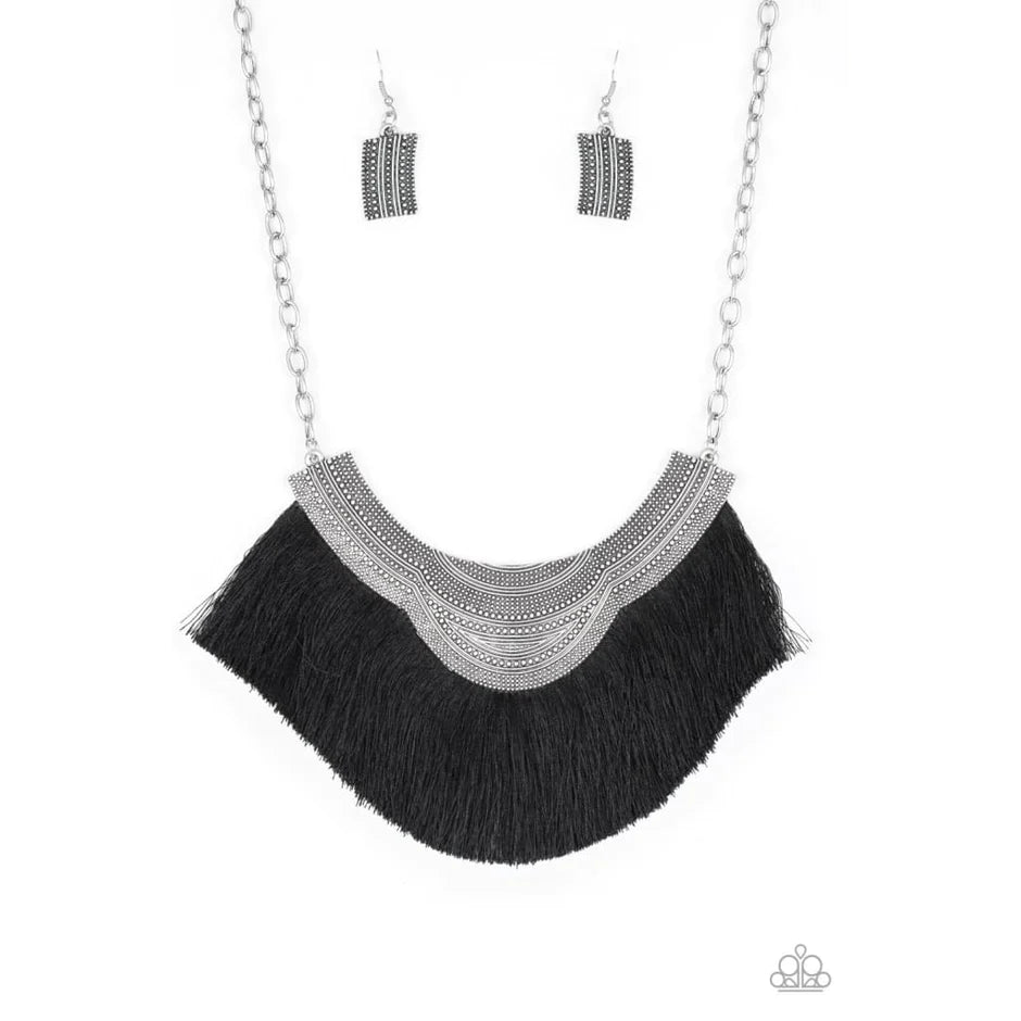 Paparazzi “My Pharoah Lady” Black Fringe Necklace