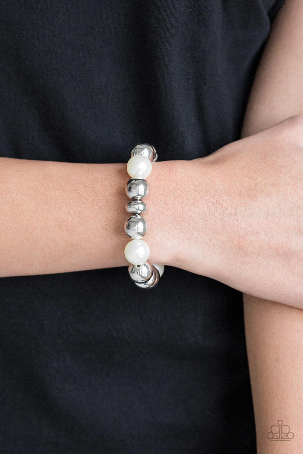 Paparazzi “Upper Manhattan” White and Silver Bead Stretch Bracelet